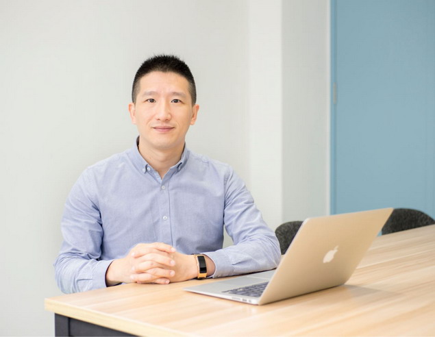 陈世豪教授,主任医师,温州医科大学附属眼视光医院屈光手术临床中心