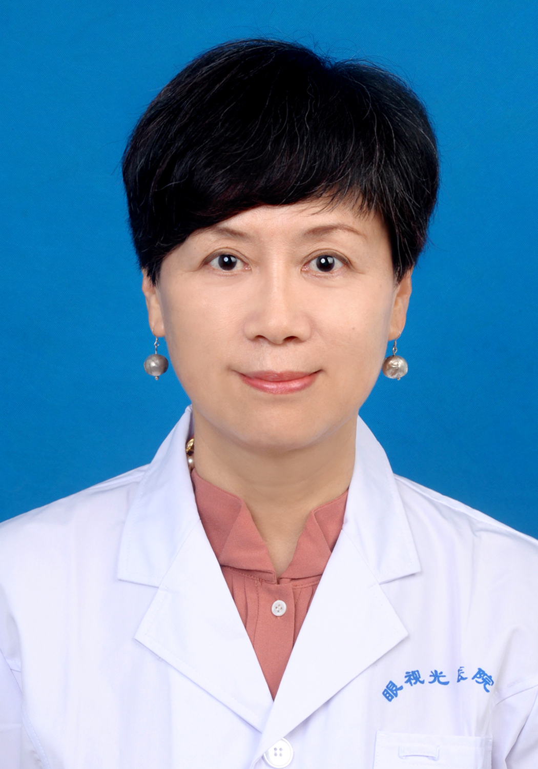 林  冰   副主任医师         葛丽娜  副主任医师     李英姿