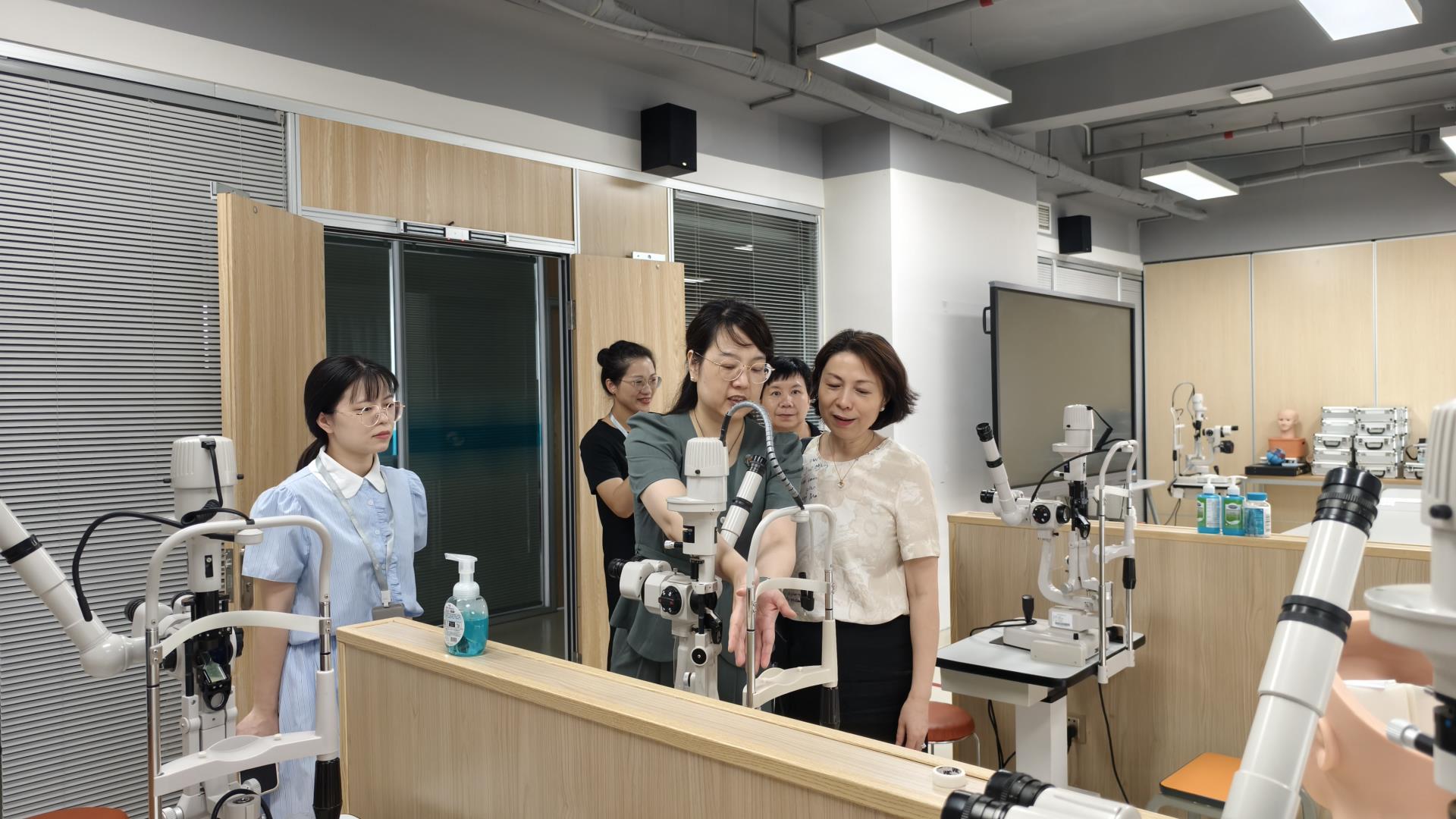 1号楼7楼示教室.jpg