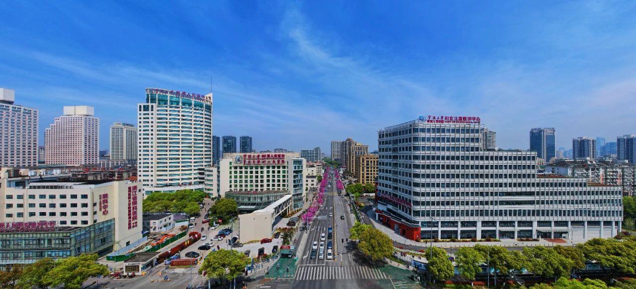 C:\Users\user\Desktop\自媒体运维\网站 新闻通讯\宁波大学附属人民医院 （眼科）.jpg