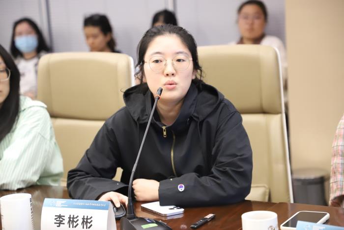 李彬彬.JPG