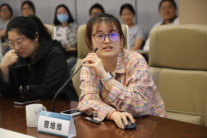 曾维维.JPG
